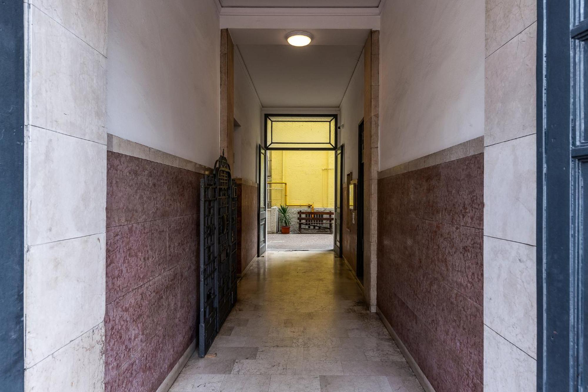 Luxury Apartment - Near Stazione Centrale Milan Exterior photo